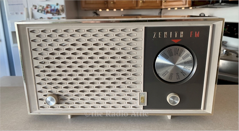 Zenith H722 FM (1964)