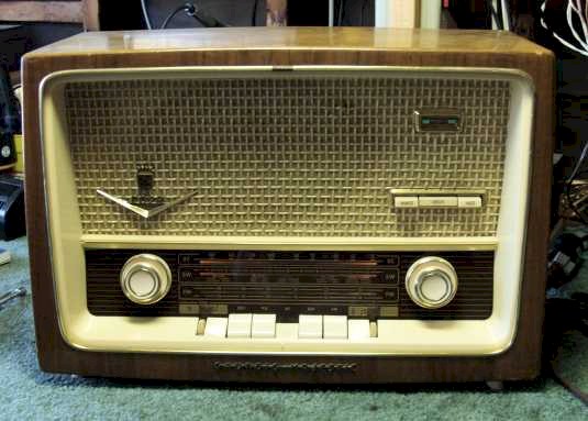 Grundig 2028