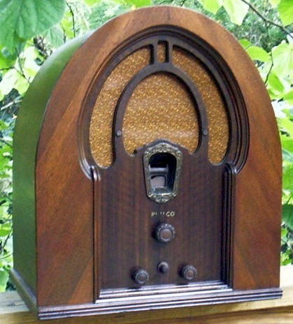 Philco 91 Cathedral (1932)