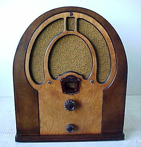 Philco 80 "Junior" Cathedral