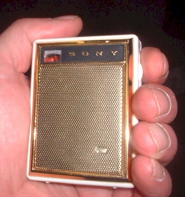 Sony TR-730 Transistor and Case