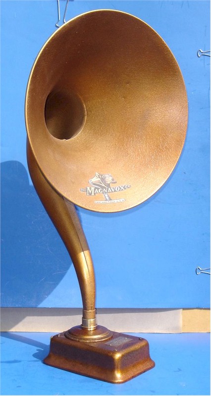 Magnvox M1 Gold Horn Speaker