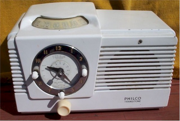 Philco 51-538 Clock Radio (1951)