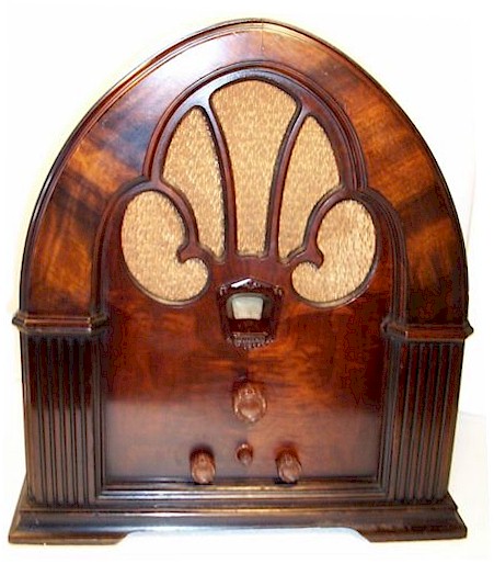 Philco 90 Cathedral (1931)