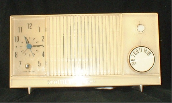 Zenith 7260W Clock Radio
