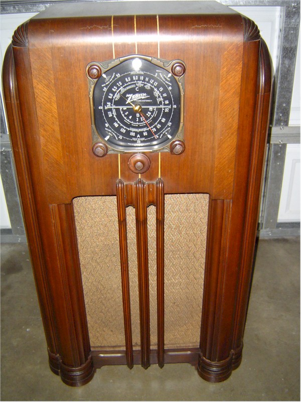 Zenith 8-S-154 Console (1936)