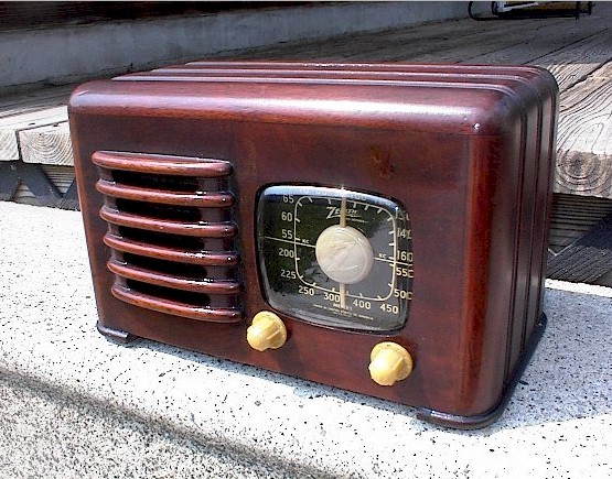 Zenith 6-D-525 (1942)