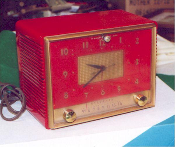 Sylvania 543RE Clock Radio