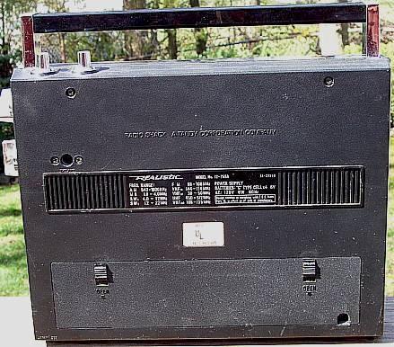 Realistic 12-759A "Patrolman 9" Multiband Portable (1980)