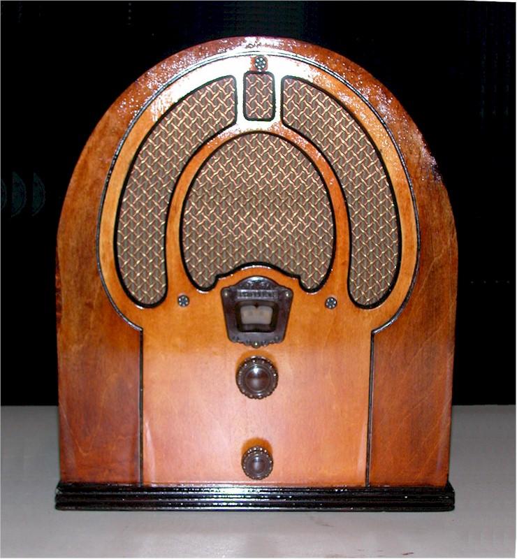 Philco 80B (80Jr) Cathedral (1933)