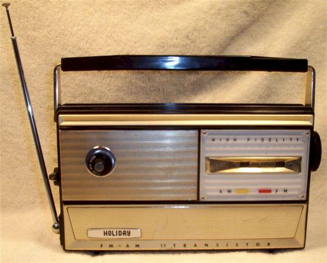 Holiday KTF-1158 Transistor Portable (1960s)