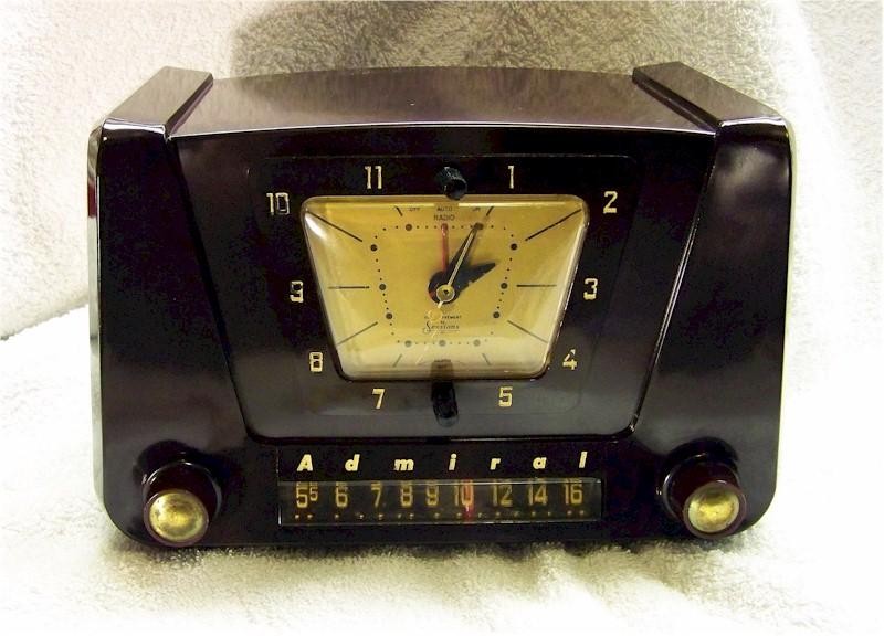 Admiral 5X22 Clock Radio (1952)