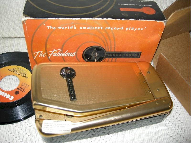 Emerson Wondergram Portable Phonograph
