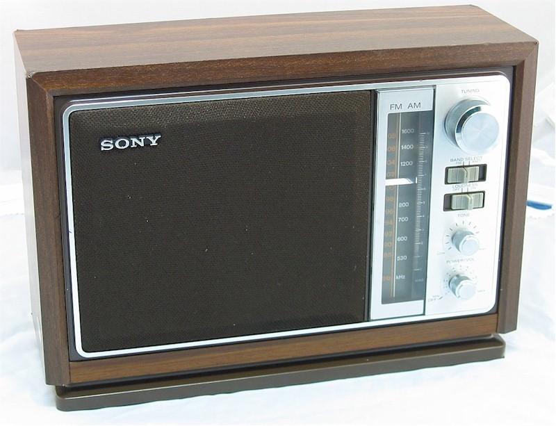 Sony ICF-9740 (1982)