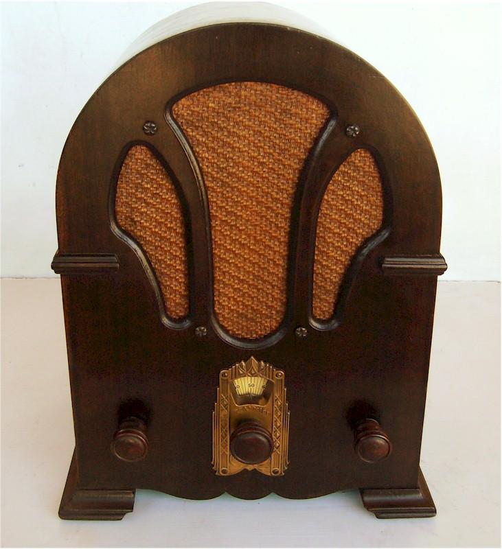 RCA Radioette R5 Cathedral (1931)