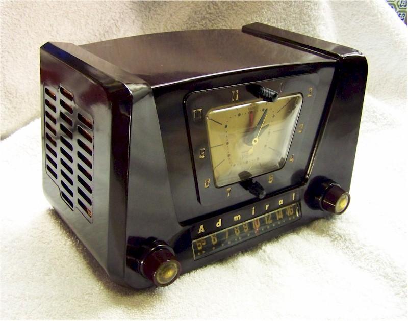 Admiral 5X22 Clock Radio (1952)