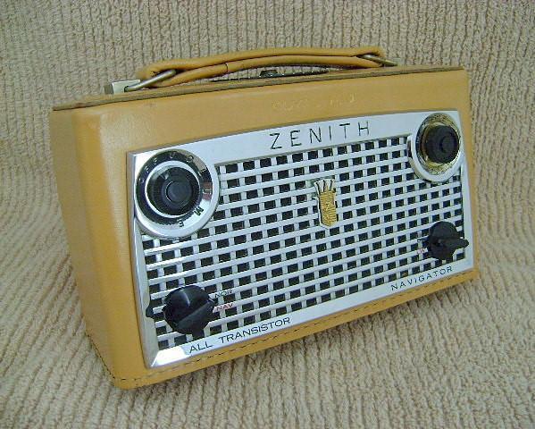 Zenith Royal 760 Leather Portable (1958)