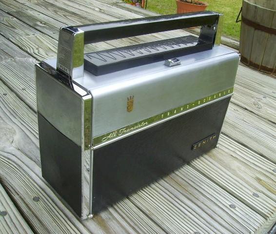 Zenith Trans-Oceanic 1000 (1957)