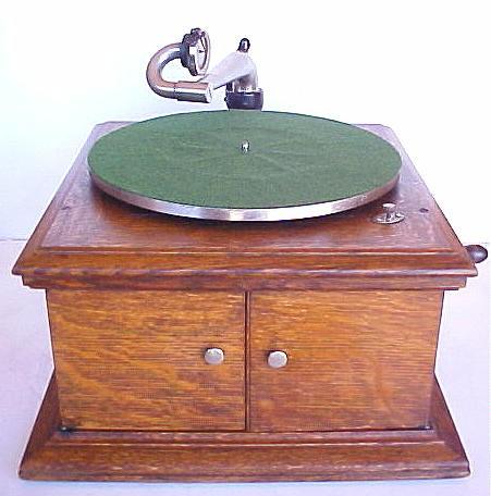 Victor Victrola V V-VI Phonograph (1911)