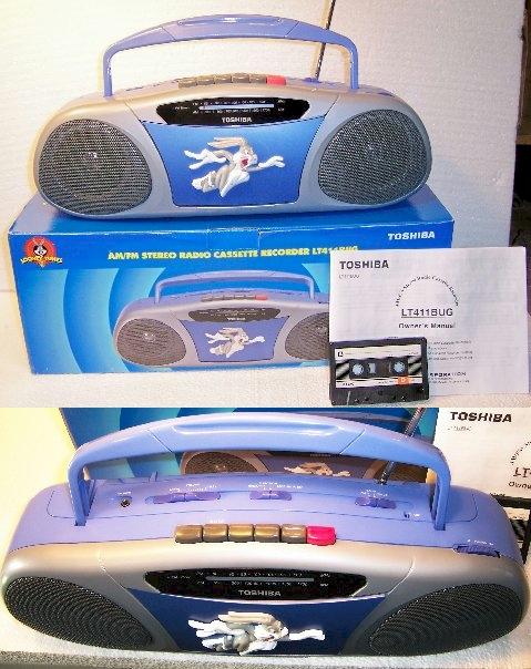 Bugs Bunny AM/FM/Cassette Portable