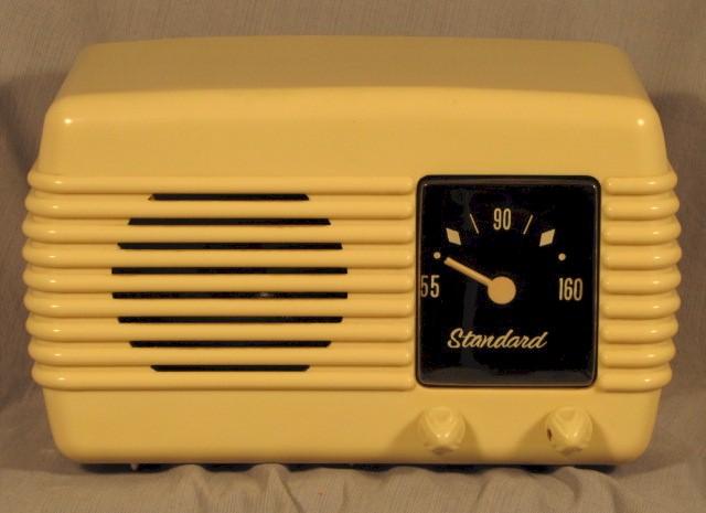 Standard Table Radio