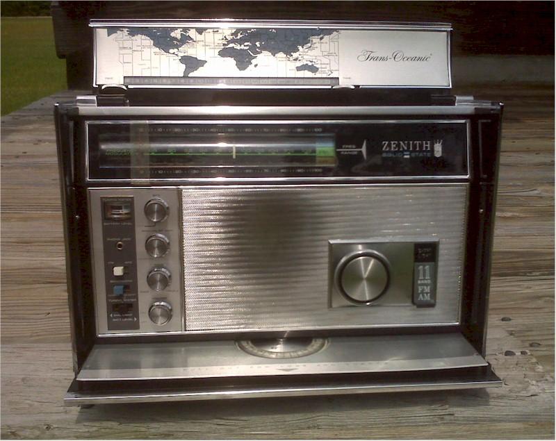 Zenith TransOceanic 7000-1 (1971)