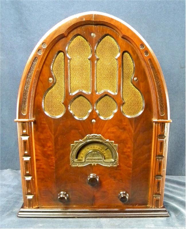 Stewart-Warner R-104A Cathedral (1932)