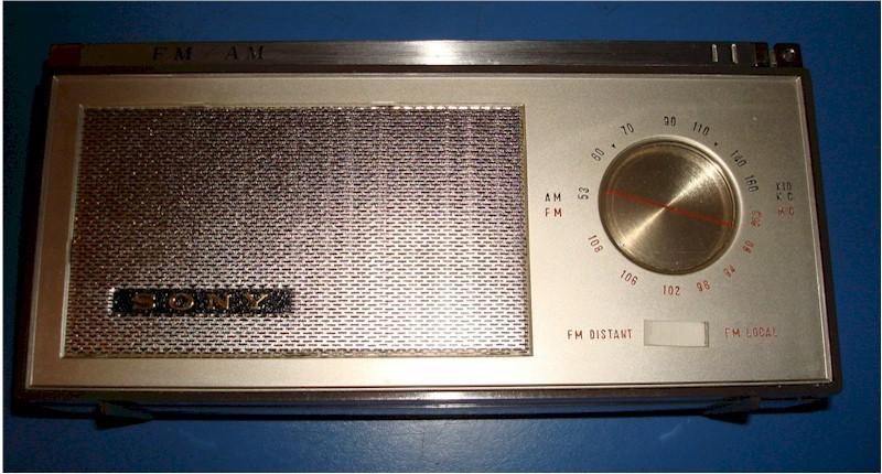 Sony TFM-96 AM/FM Pocket Transistor