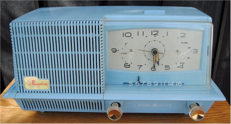 General Electric C-421A Clock Radio