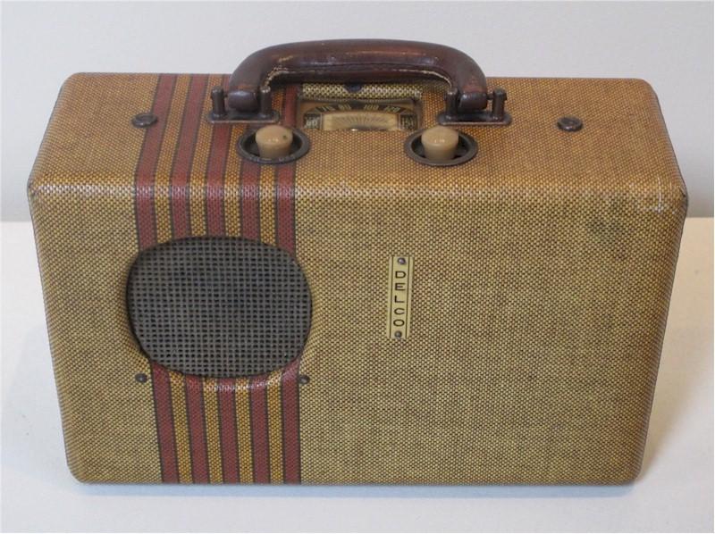 Delco R-1401 Portable (1939)