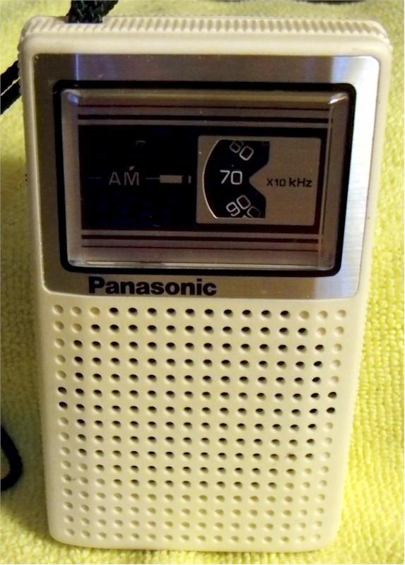 Panasonic R-1027 Pocket Transistor (1970)