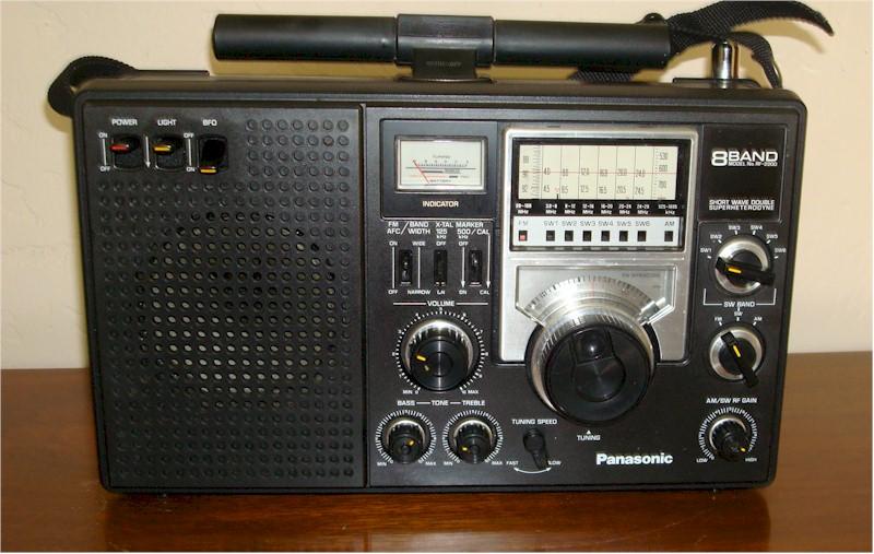 Panasonic RF-2200 Multi-Band Portable