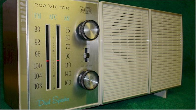 RCA RFC19W AM/FM (1963)