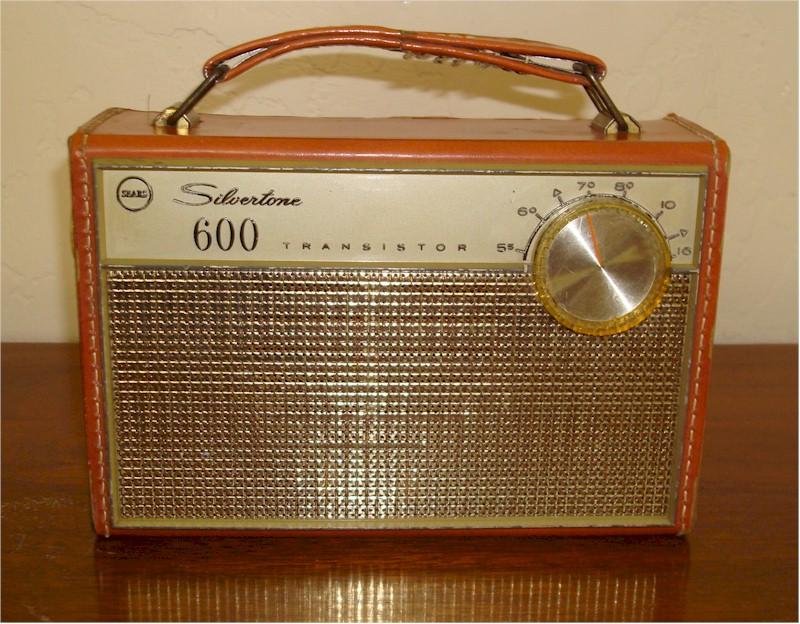 Silvertone "600" Model 3219 Portable (1962)