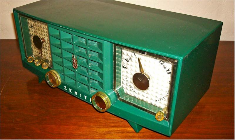 Zenith T521F Clock Radio (1956)