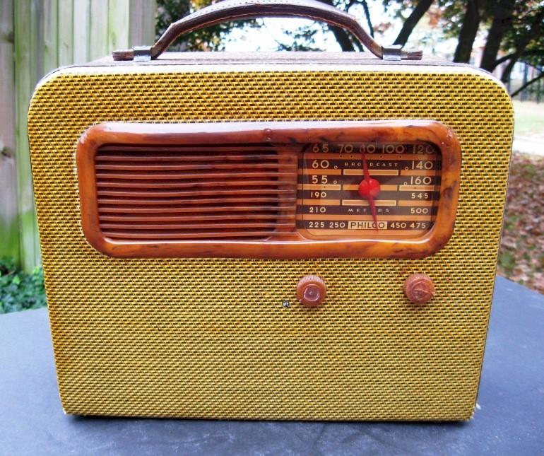 Philco 41-841 Portable (1941)