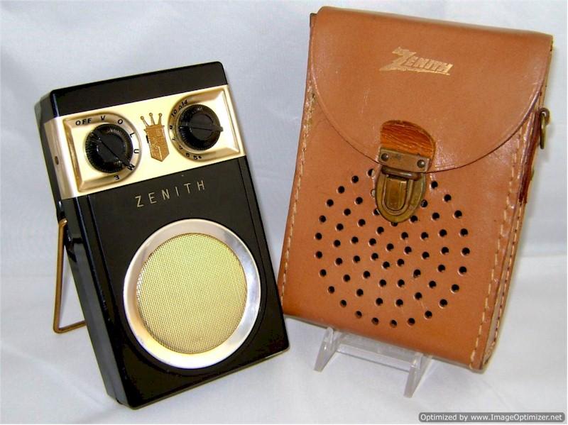 Zenith Royal 500 Hand Wired Pocket Transistor (1956)