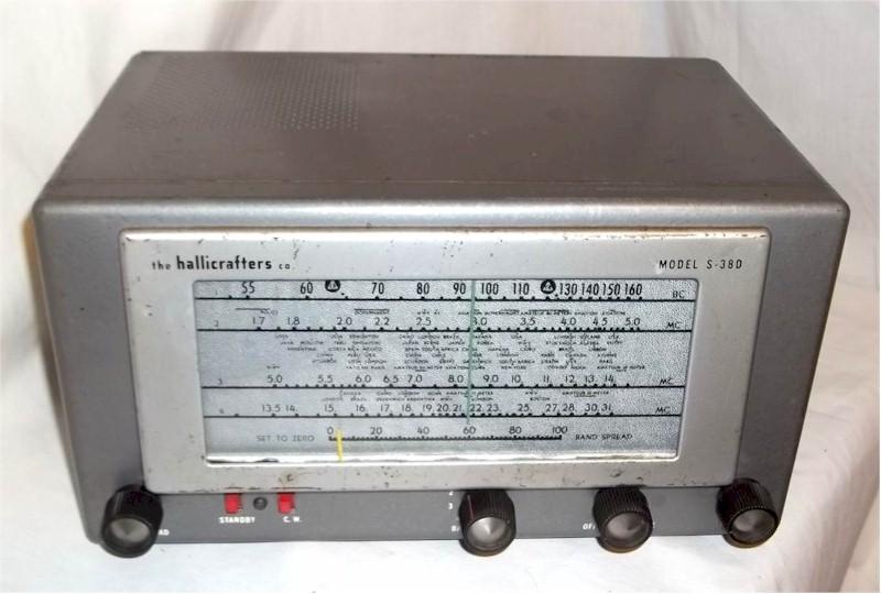 Hallicrafters S-38D AM/CW Shortwave Receiver (1954-1959)