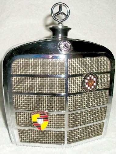 Mercedes Benz Radiator Grill Radio (1960)
