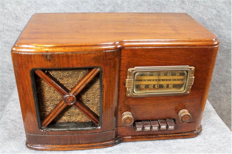 Silvertone Radio (1930s)