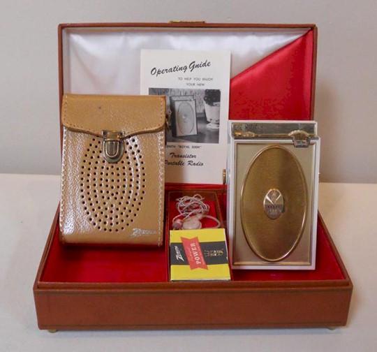 Zenith Royal 500H Transistor Radio Gift Set (1961)