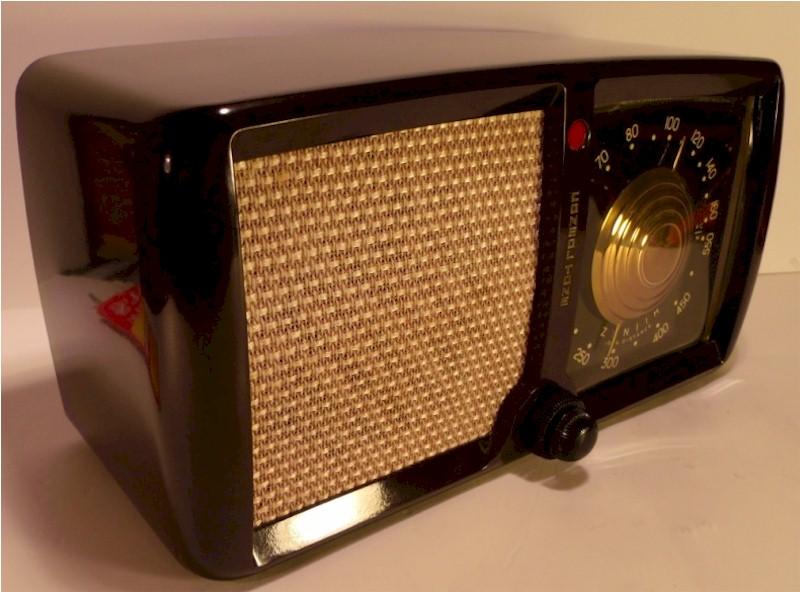 Zenith 5-D-001Z "Consoltone" (1946)