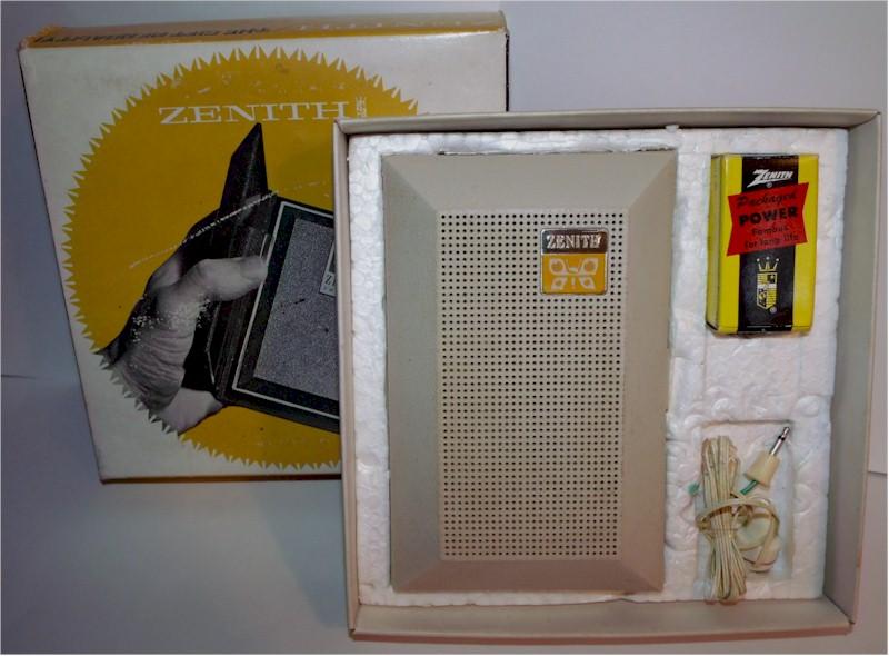 Zenith Royal 16 R-16L Transistor (1960s)