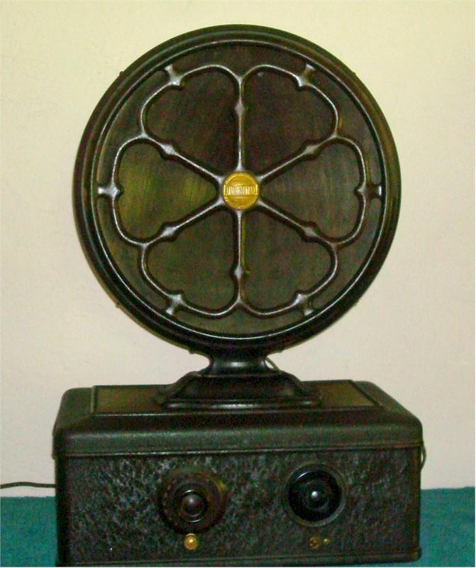 Atwater Kent 40 w/"E" Speaker (1928)