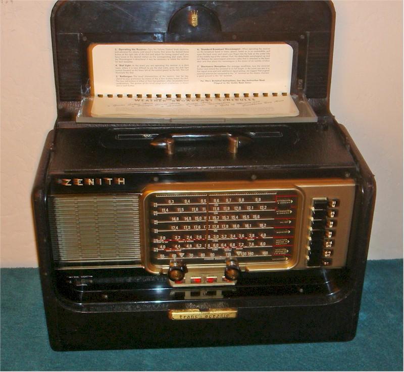 Zenith L600 Trans-Oceanic (1954)