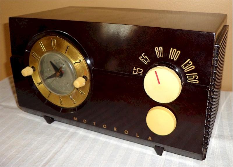 Motorola 55C Clock Radio (1955)
