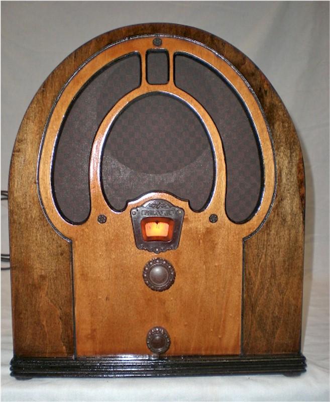 Philco 80 Jr Mini Cathedral (1933)