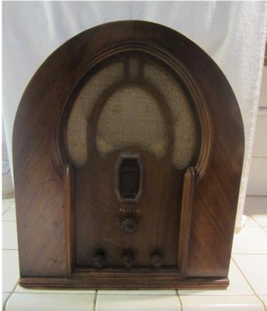 Philco 16B Cathedral