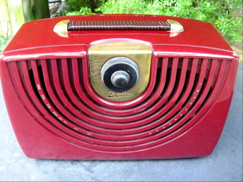 Zenith 5G003 "Holiday" Portable (1947)