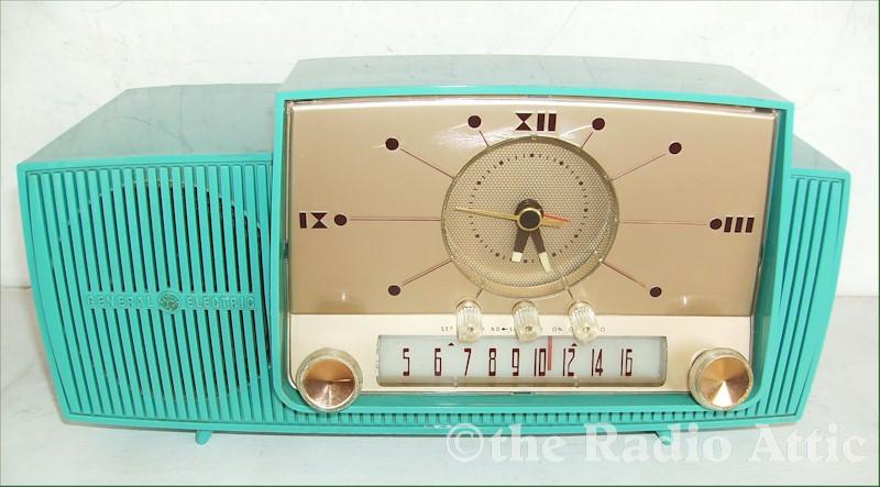 General Electric 914-D Clock Radio (1957)